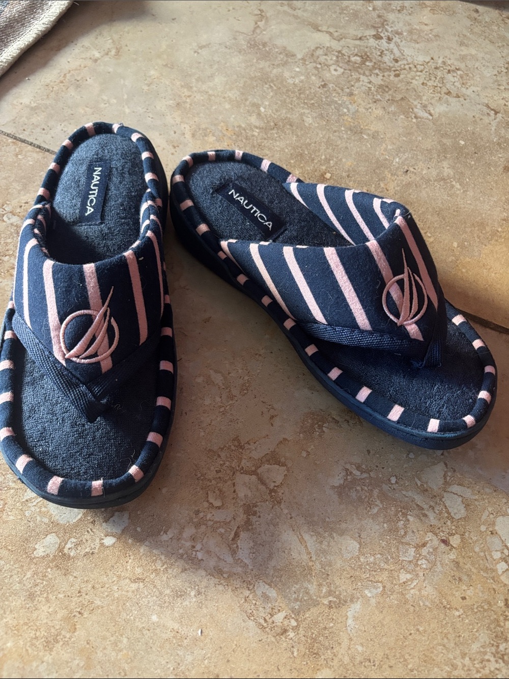 Nautica Kids Navy with Pink Stripe Slide Slippers size 5-5